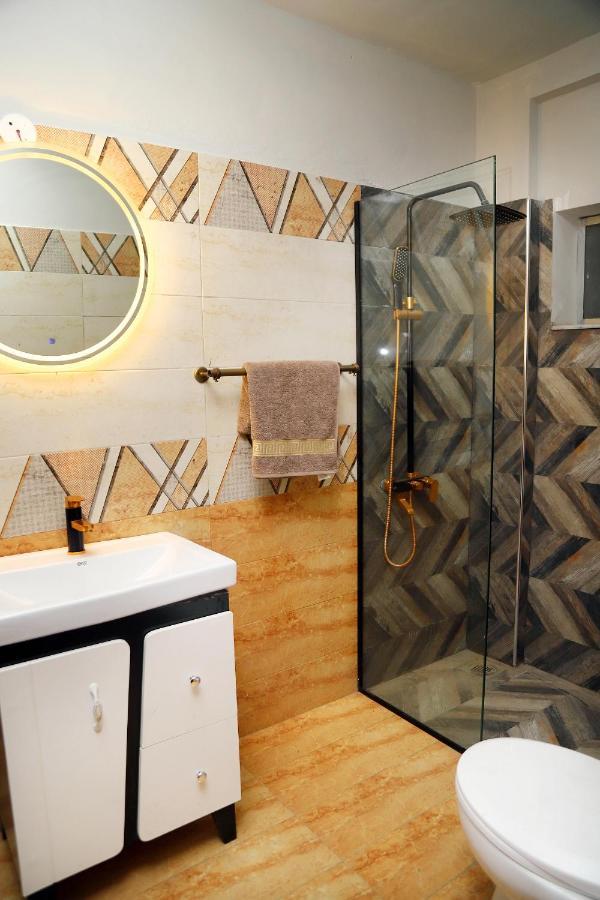 لاهور Adara Suites المظهر الخارجي الصورة